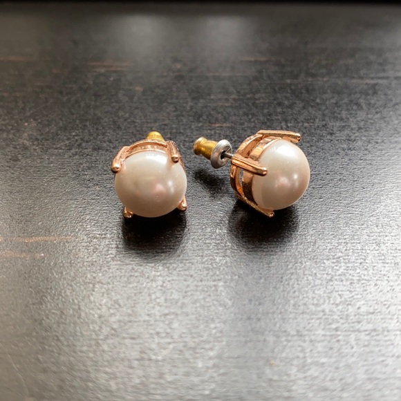 kate spade Jewelry - Kate Spade large pearl gold stud earrings